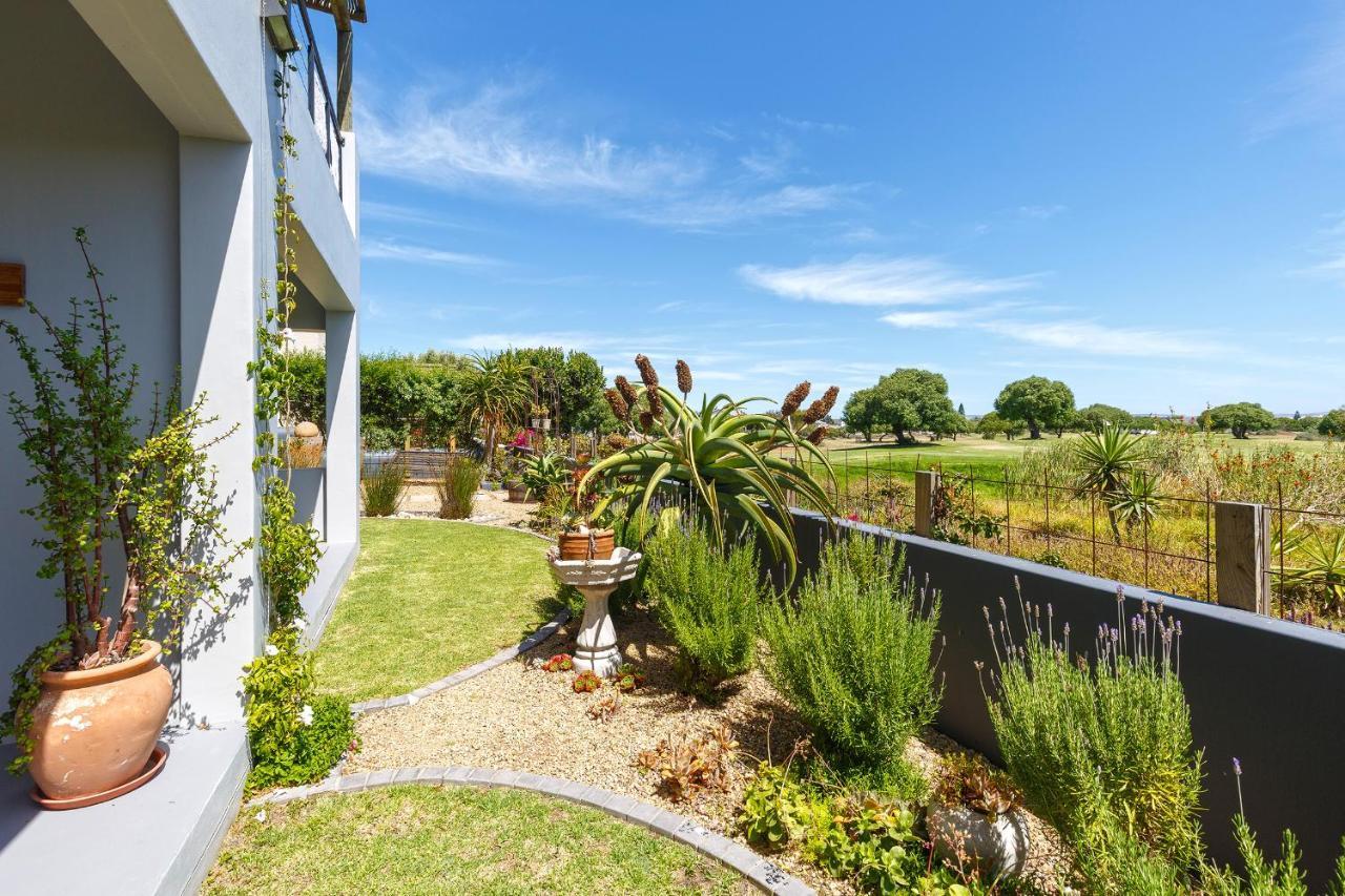 Le Mahi Guest House Langebaan Exterior foto